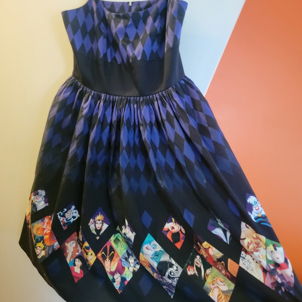 EUC XL disney Dress Shop Villians Drwss